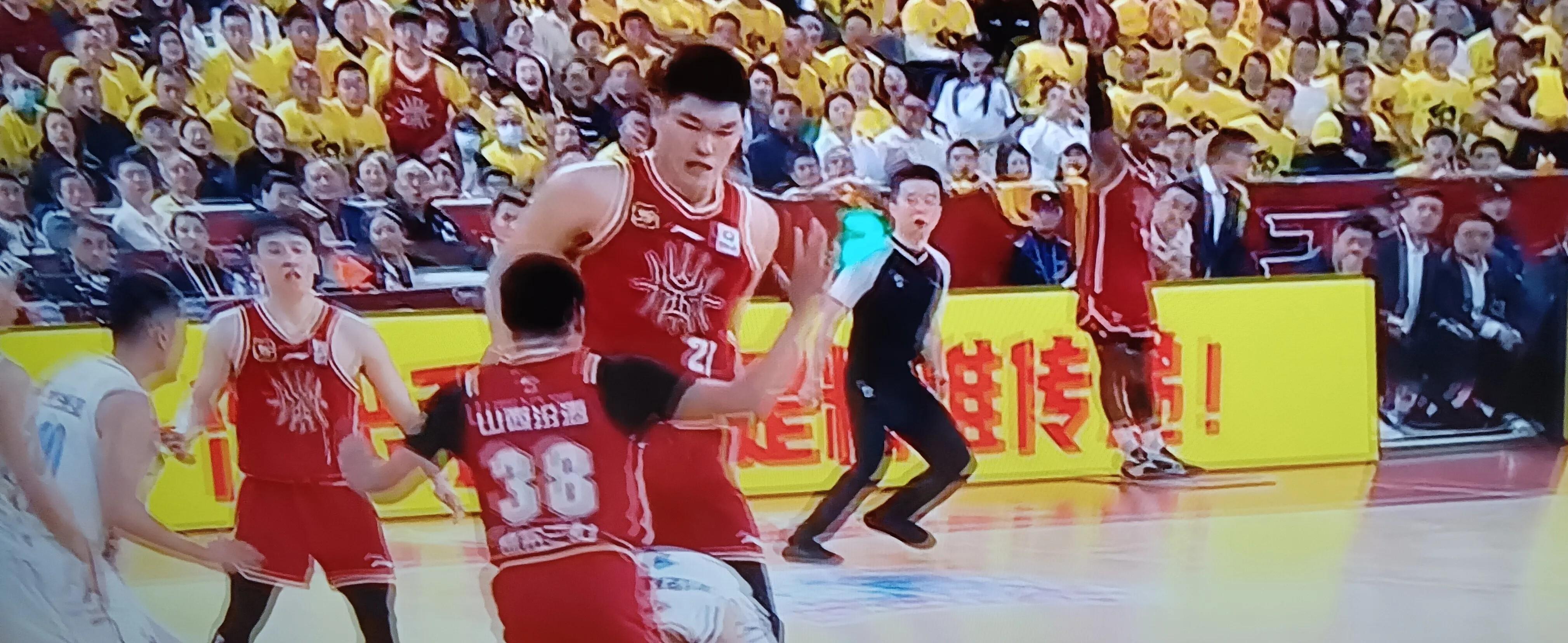 甘肃男篮实力横扫，势不可挡