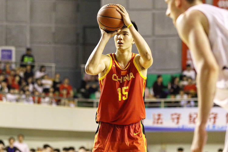 甘肃男篮实力横扫，势不可挡